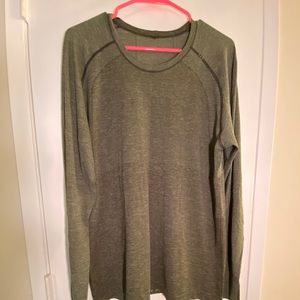 Men’s lululemon long sleeve